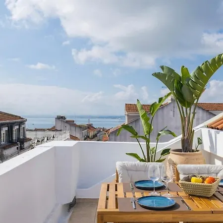 Authentic Lisbon Living With A View By Lovelystay Lissabon