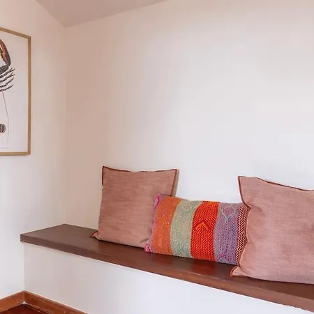 Daire Authentic Lisbon Living With A View By Lovelystay *